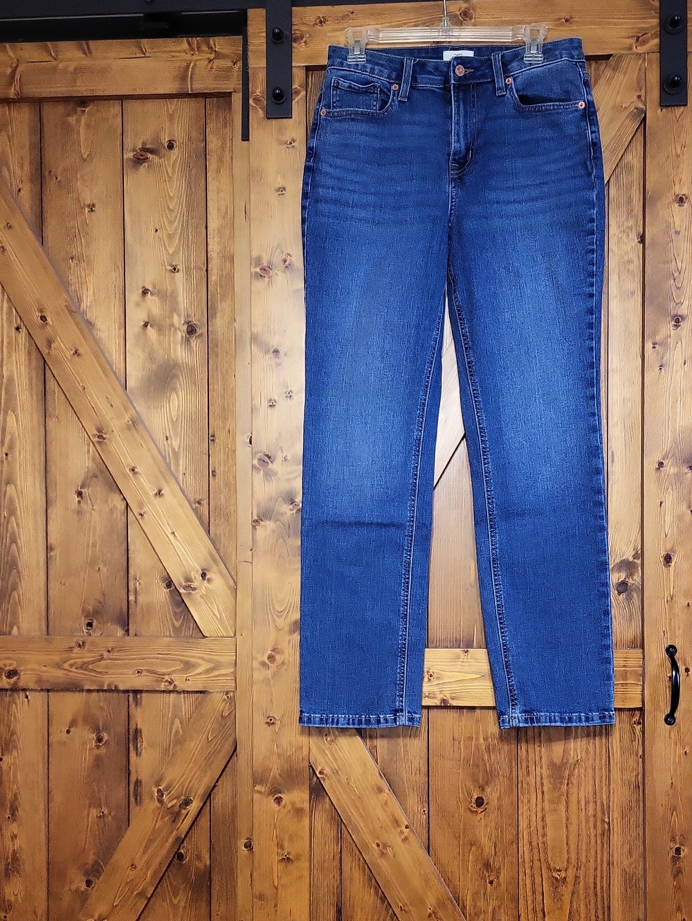 Classic Women's Mid-Blue Straight Jeans Waist 28,by Maurices